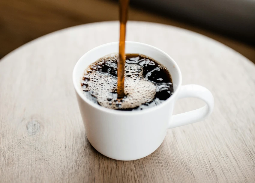 Uống cà phê điều độ và đúng cách sẽ giúp chống ung thư. Ảnh Pexels