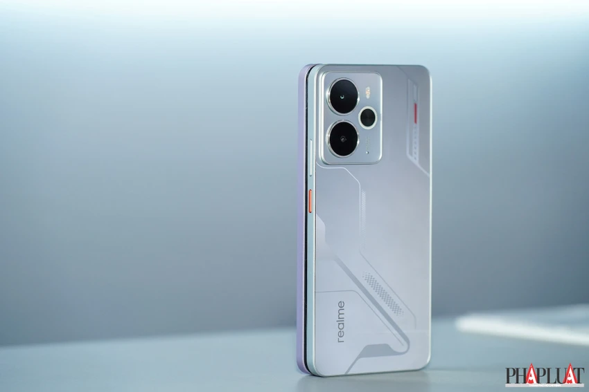 realme-14-series-1.jpg