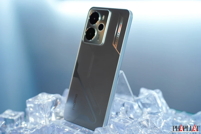 realme-14-series-6.jpg