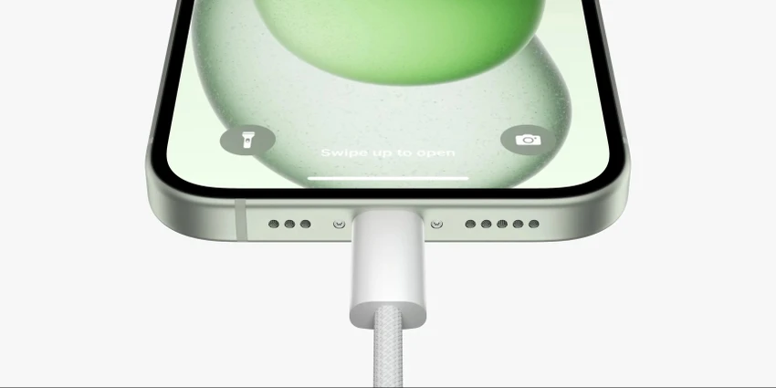 sac-pin-iphone.jpeg
