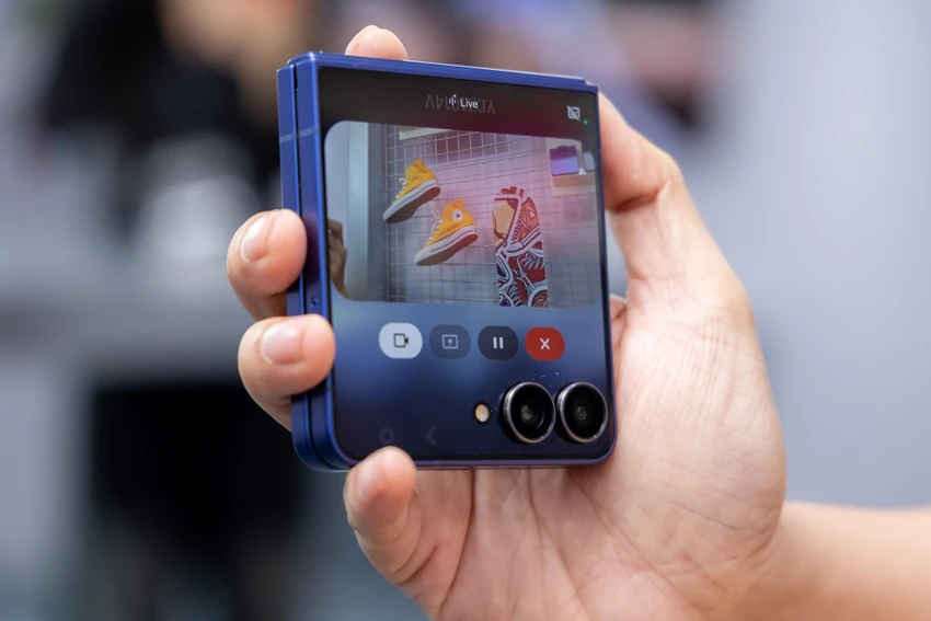 samsung-galaxy-z-flip7-8.jpg