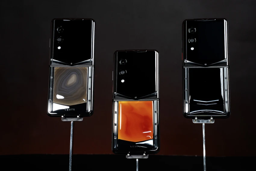 Tin-cong-nghe-10-7-vertu-Quantum-Flip-1.jpg