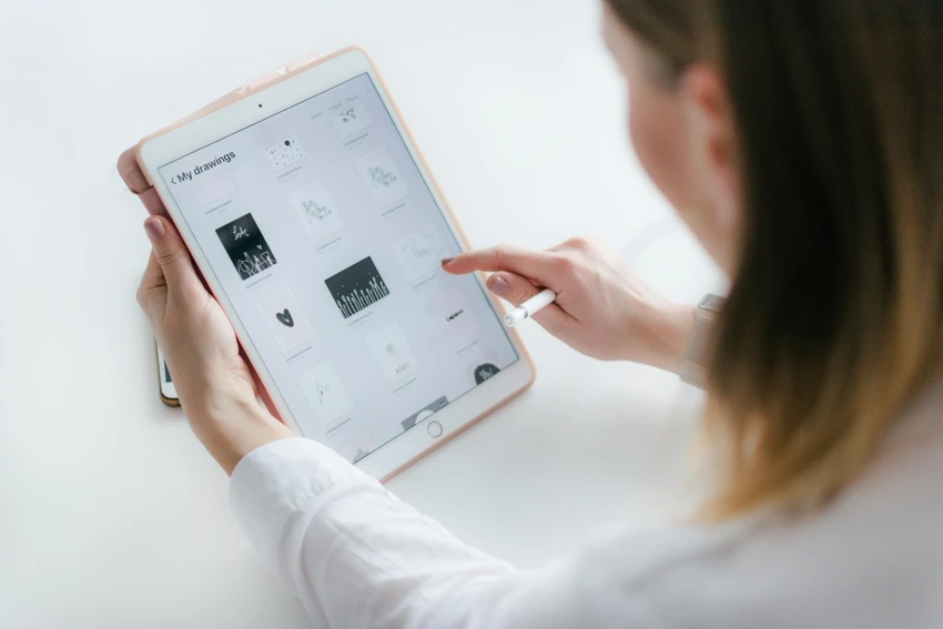 Máy tính bảng iPad đang bị cạnh tranh gay gắt từ chính những sản phẩm cùng công ty. Ảnh: Pexels