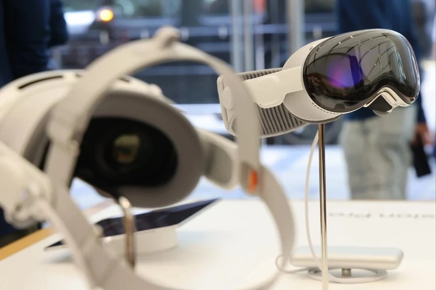 Kính Vision Pro M5 của Apple được sản xuất tại Việt Nam. Ảnh: Bloomberg