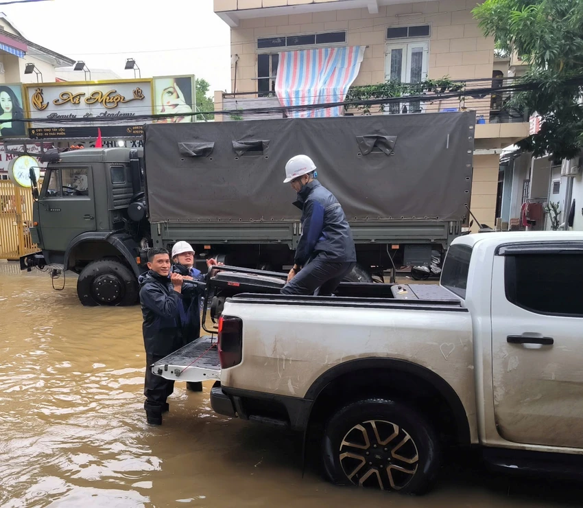Nha-mang-cang-minh-chong-bao-so-13.jpg