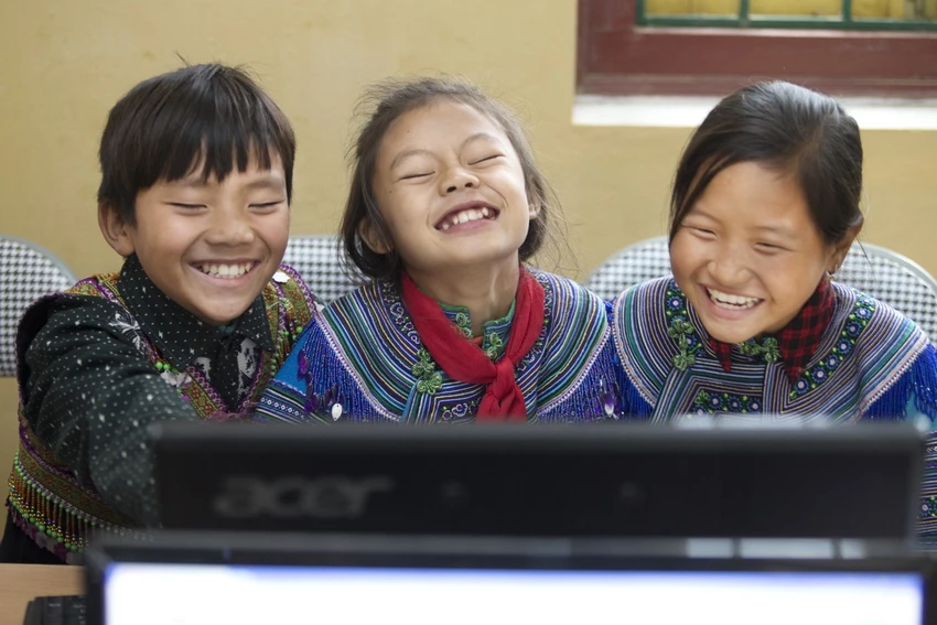 Tin công nghệ 25-12: Viettel và hành trình đưa Internet đến gần 40.000 trường học.