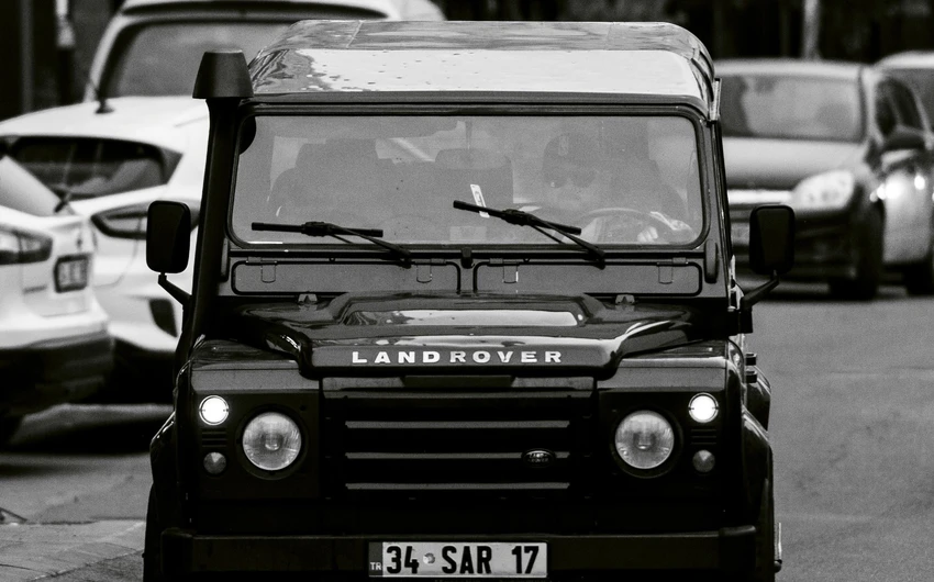 land-rover.jpg