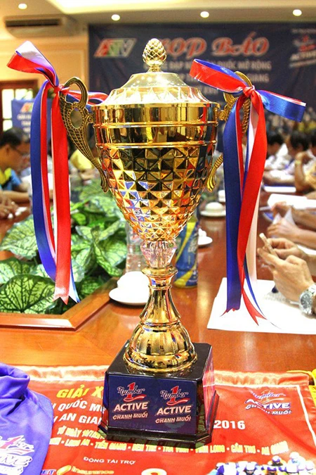 Nguyễn Thị Thật là ứng viên số 1 giải áo vàng ảnh 1 Nguyễn Thị Thật là ứng viên số 1 giải áo vàng ảnh 1