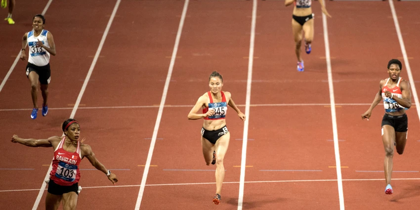 Lê Tú Chinh bị loại, Quách Thị Lan vào chung kết 200 m ảnh 2 Lê Tú Chinh bị loại, Quách Thị Lan vào chung kết 200 m ảnh 2