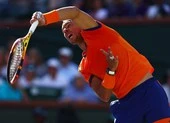 Nadal bị nứt xương sườn