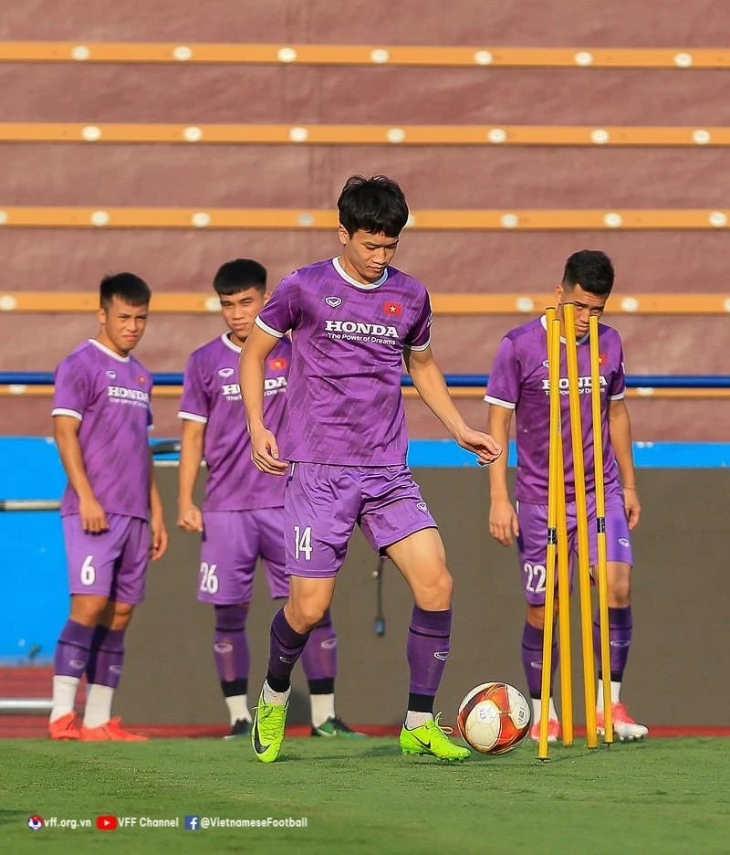 Tuyển thủ Nguyễn Hoàng Đức tại buổi tập cùng U-23 Việt Nam. ẢNH: VFF Tuyển thủ Nguyễn Hoàng Đức tại buổi tập cùng U-23 Việt Nam. ẢNH: VFF