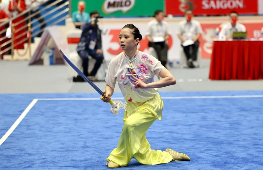 Ngọc nữ Dương Thúy Vi đoạt chiếc HCV SEA Games thứ 5 trong sự nghiệp. ẢNH: ANH PHƯƠNG Ngọc nữ Dương Thúy Vi đoạt chiếc HCV SEA Games thứ 5 trong sự nghiệp. ẢNH: ANH PHƯƠNG