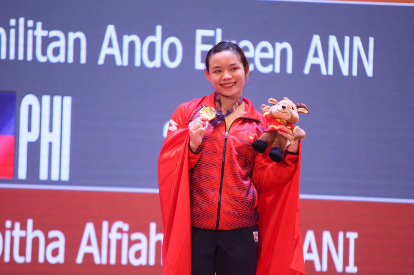 Tổng cử 230 kg giúp nữ lực sĩ Việt Nam - Hồng Thanh áp sát thành tích VĐV giành HCĐ Olympic 2020. Ảnh: QUÝ LƯỢNG Tổng cử 230 kg giúp nữ lực sĩ Việt Nam - Hồng Thanh áp sát thành tích VĐV giành HCĐ Olympic 2020. Ảnh: QUÝ LƯỢNG