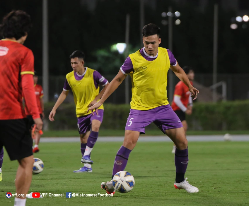 Hậu vệ Bùi Hoàng Việt Anh được trao trọng trách đội trưởng U-23 Việt Nam tại VCK U-23 châu Á 2022. Ảnh: VFF Hậu vệ Bùi Hoàng Việt Anh được trao trọng trách đội trưởng U-23 Việt Nam tại VCK U-23 châu Á 2022. Ảnh: VFF