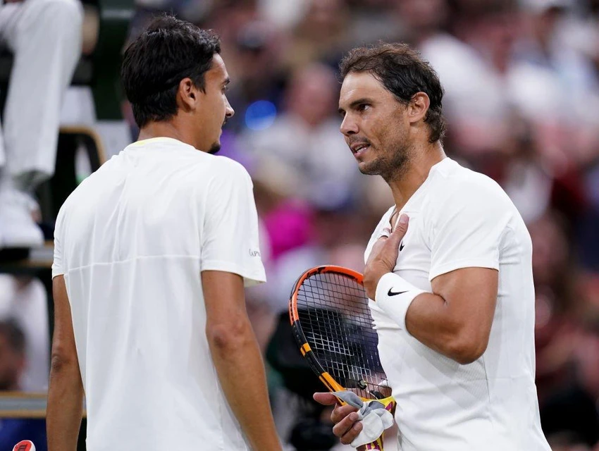 Nadal (phải) bày tỏ sự không hài lòng với Sonego trong trận đấu. Ảnh: GETTY Nadal (phải) bày tỏ sự không hài lòng với Sonego trong trận đấu. Ảnh: GETTY