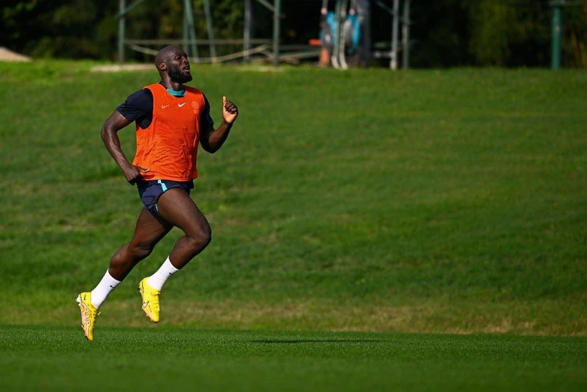 Tiền đạo Bỉ - Lukaku cũng tập luyện tích cực để trở lại sau chấn thương. Ảnh: GETTY