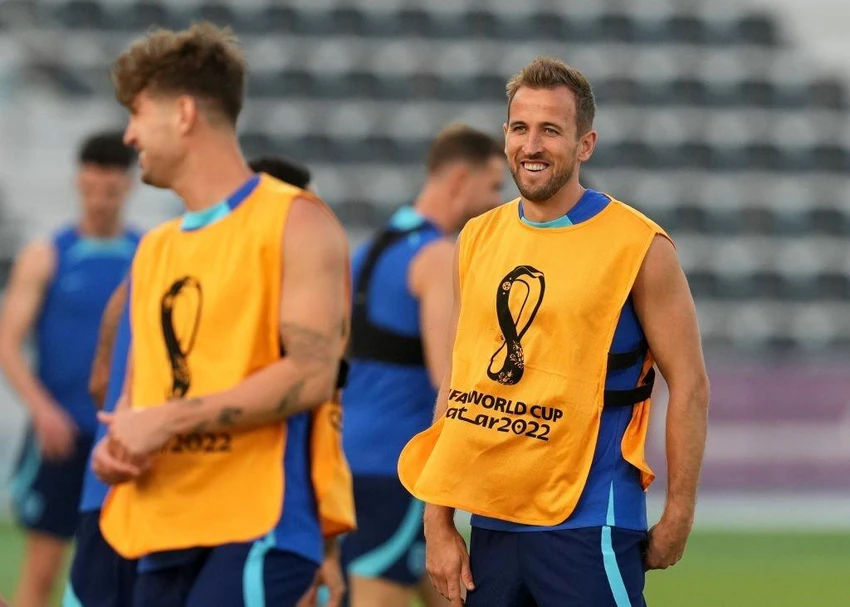 Tiền đạo Harry Kane rạng rỡ trong buổi tập của đội tuyển Anh. Ảnh: GETTY