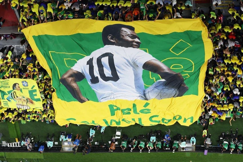 Huyền thoại Pele xuất hiện trong trận đấu Brazil thắng Hàn Quốc. Ảnh: GETTY