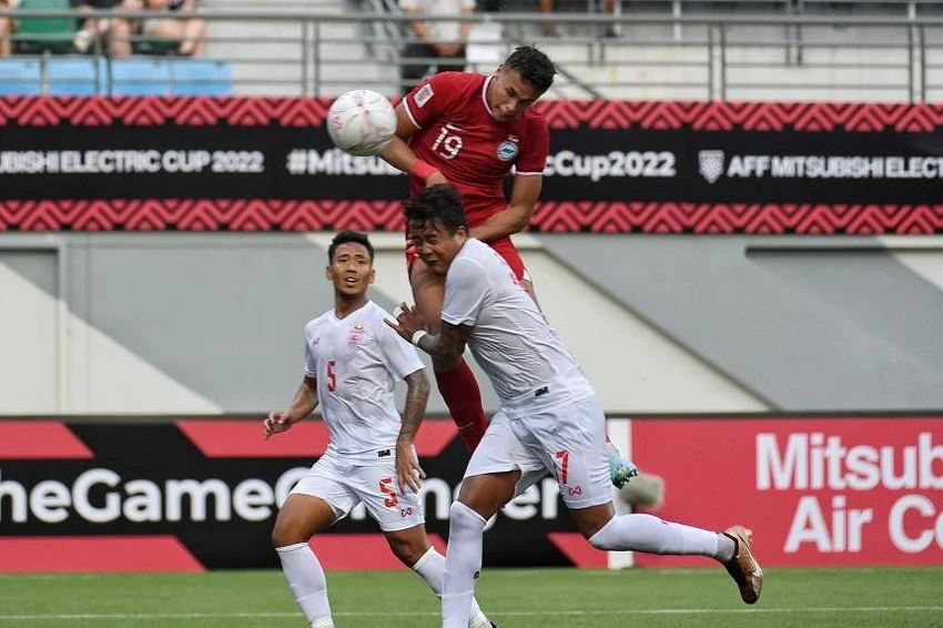 Tiền đạo Ilhan Fandi ghi bàn gỡ 1-1 giúp Singapore ngược dòng thắng Myanmar. Ảnh; FAS Tiền đạo Ilhan Fandi ghi bàn gỡ 1-1 giúp Singapore ngược dòng thắng Myanmar. Ảnh; FAS