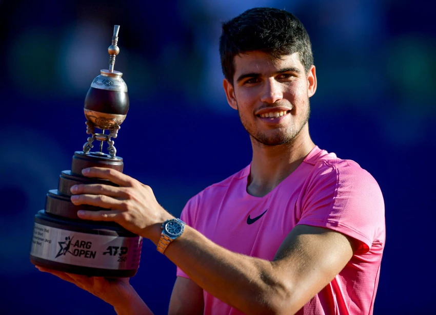 Alcaraz lần đầu tiên vô địch ATP 250 Argentina Open. Ảnh: GETTY