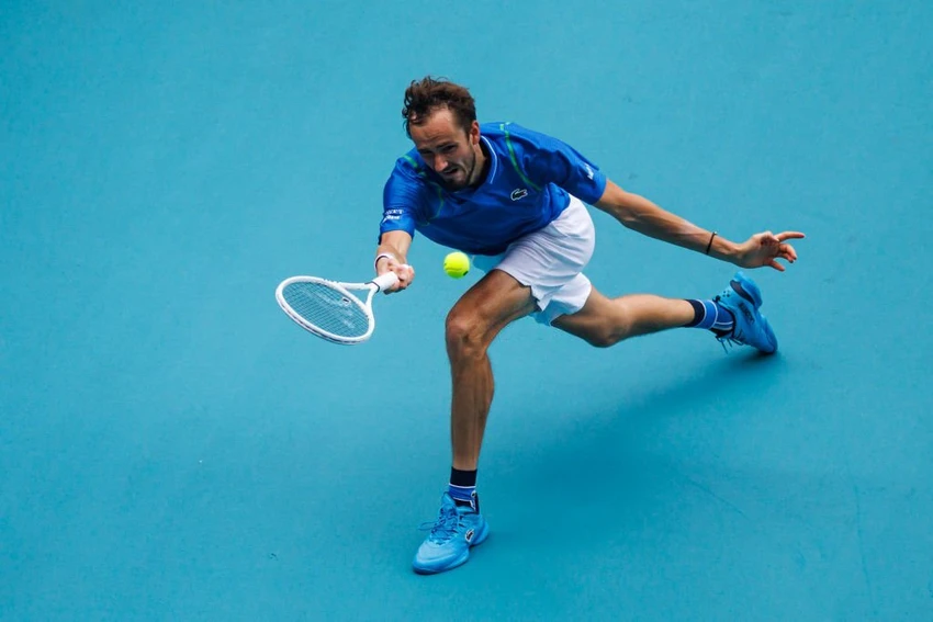Medvedev nhiều khả năng thiết lập trận tái đấu Alcaraz ở chung kết. Ảnh: GETTY
