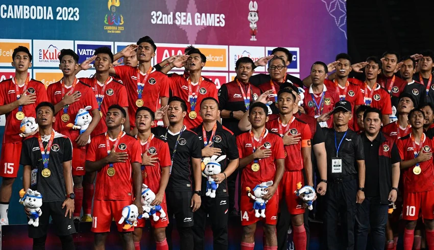 Và tự hào khi cất vang lời bài hát quốc ca Indonesia.