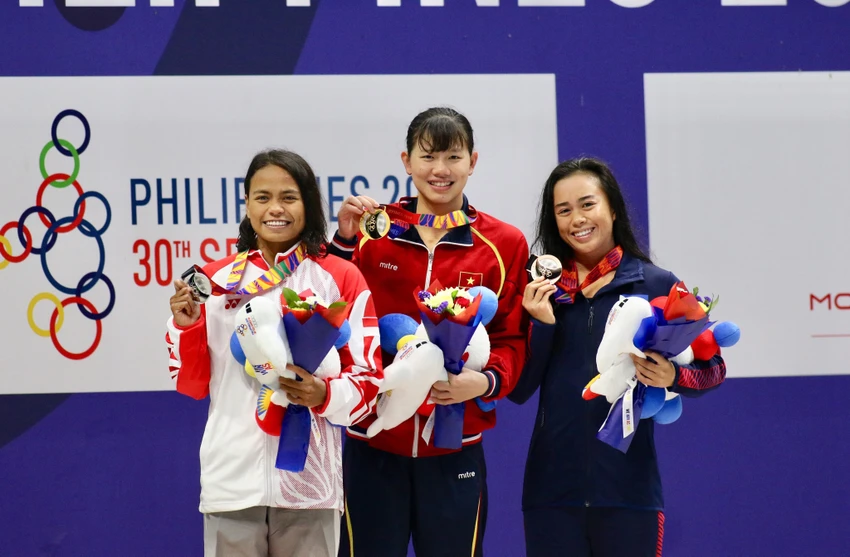 Kình ngư Ánh Viên (giữa) tại SEA Games 2019, giải đấu quốc tế cuối cùng của nữ kình ngư số 1 Việt Nam. Ảnh: MQ Kình ngư Ánh Viên (giữa) tại SEA Games 2019, giải đấu quốc tế cuối cùng của nữ kình ngư số 1 Việt Nam. Ảnh: MQ
