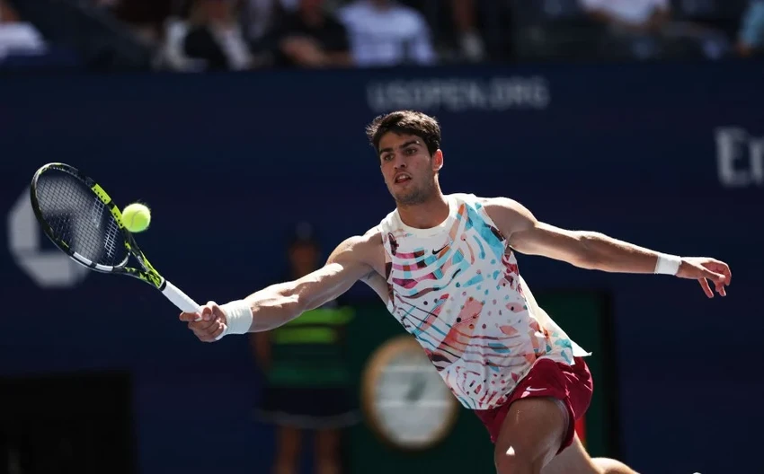 Alcaraz hứa hẹn tạo nên trận chung kết tiềm năng với Djokovic. Ảnh: GETTY Alcaraz hứa hẹn tạo nên trận chung kết tiềm năng với Djokovic. Ảnh: GETTY