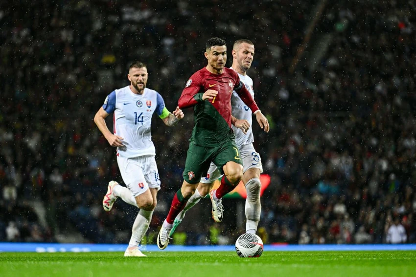 cristiano-ronaldo-lap-cu-dup-than-thanh-3.jpg