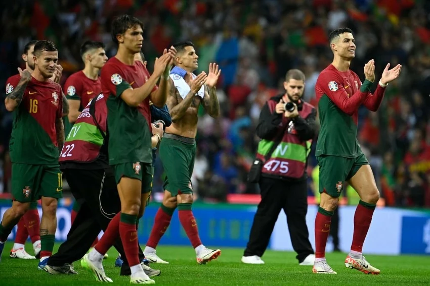 cristiano-ronaldo-lap-cu-dup-than-thanh-4.jpg