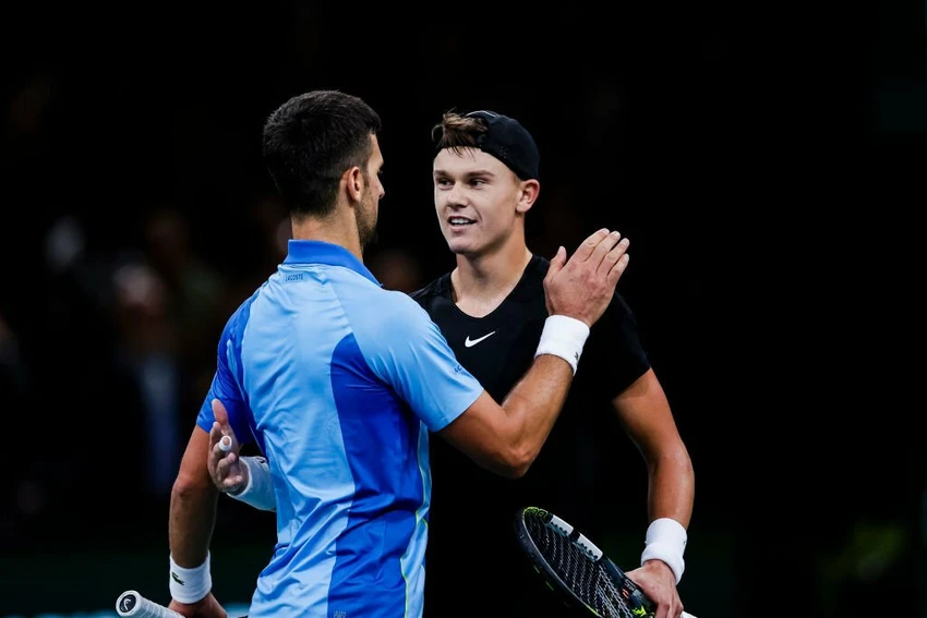 djokovic-tra-mon-no-thua-cuu-thu.jpg