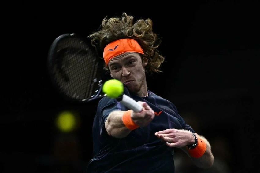djokovic-hoi-sinh-rublev.jpg