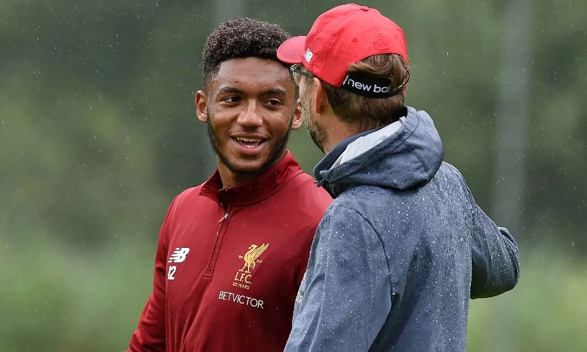 Liverpool giải bài toán khủng hoảng hàng phòng ngự