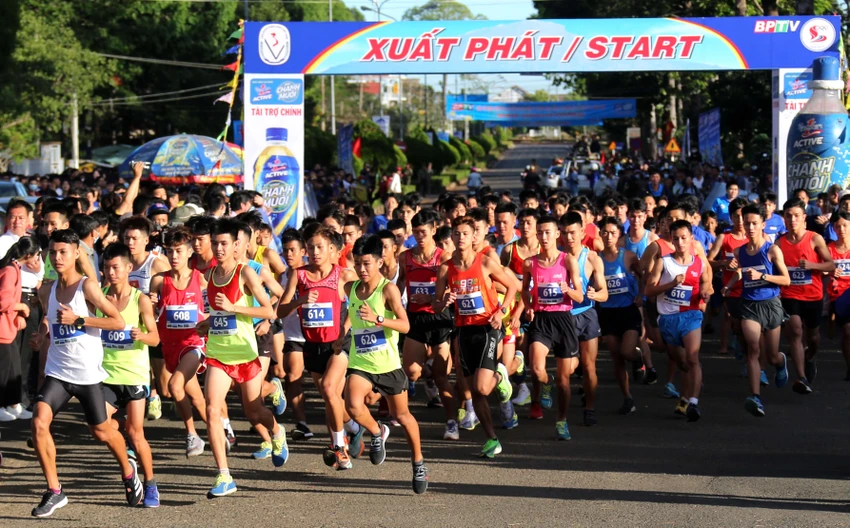 Chinh phục đỉnh cao Bà Rá