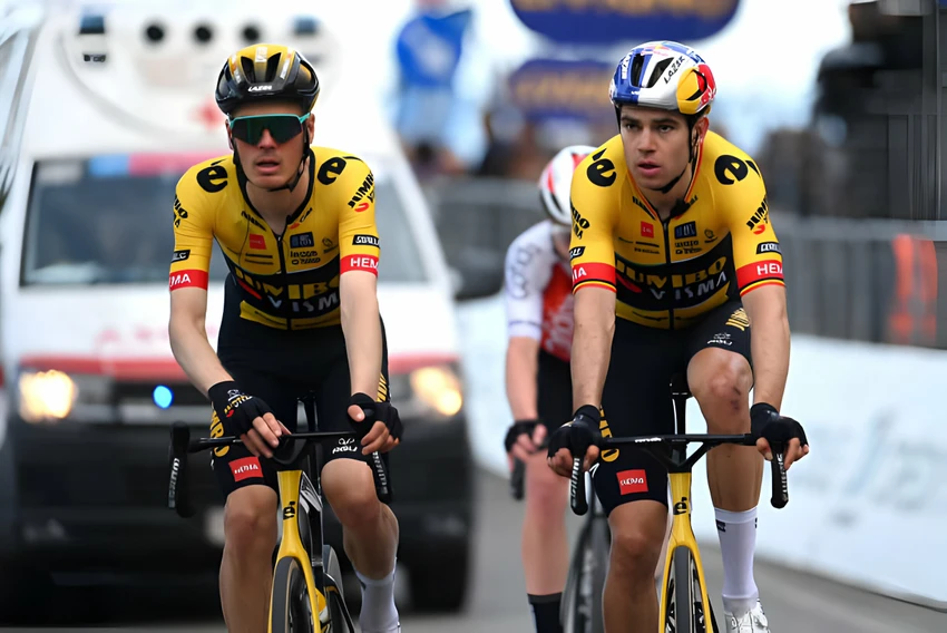 Van Aert té gãy xương đòn và xương sườn