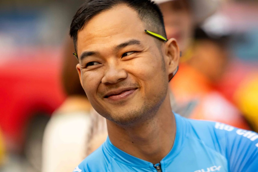 cup-truyen-hinh-xuat-quan-ram-ro-5.jpg
