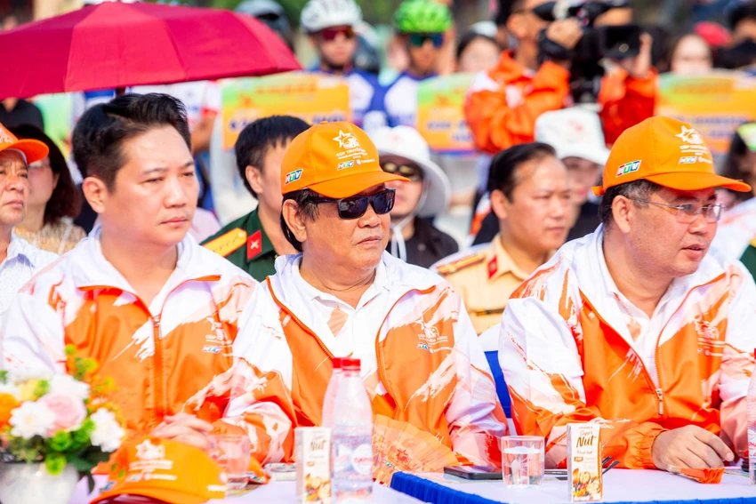 chien-thang-o-dien-bien-4.jpg