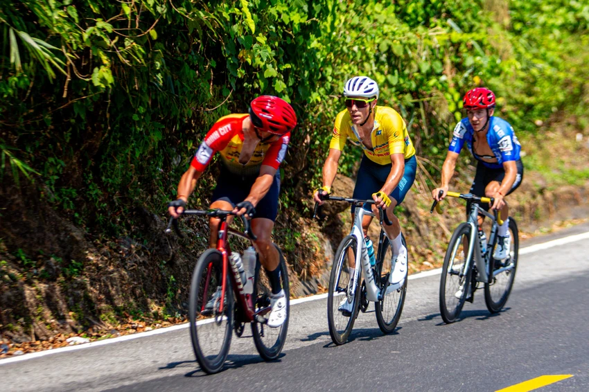 Cuộc chiến tam mã