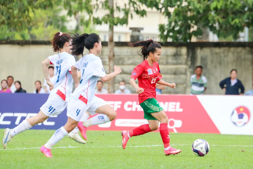 bóng đá nữ TP.HCM I đại thắng