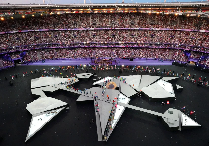 le-be-mac-olympic-paris-3.jpg