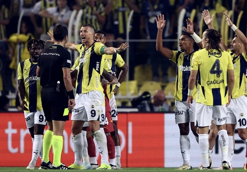 hlv-mourinho-mia-mai-trong-tai-1.png