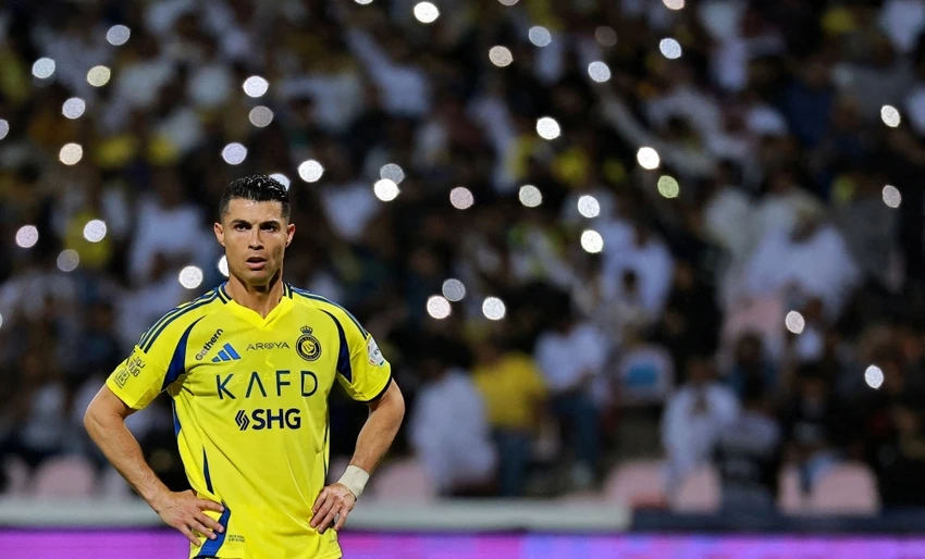 Ronaldo lên tiếng xin lỗi