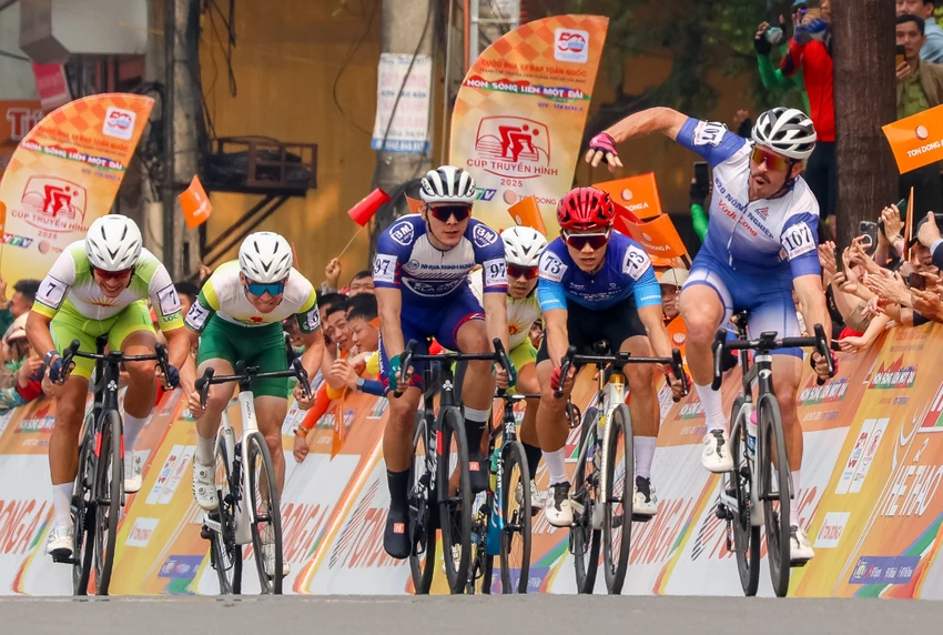 khong-the-ngan-can-loic-desriac-10.jpg