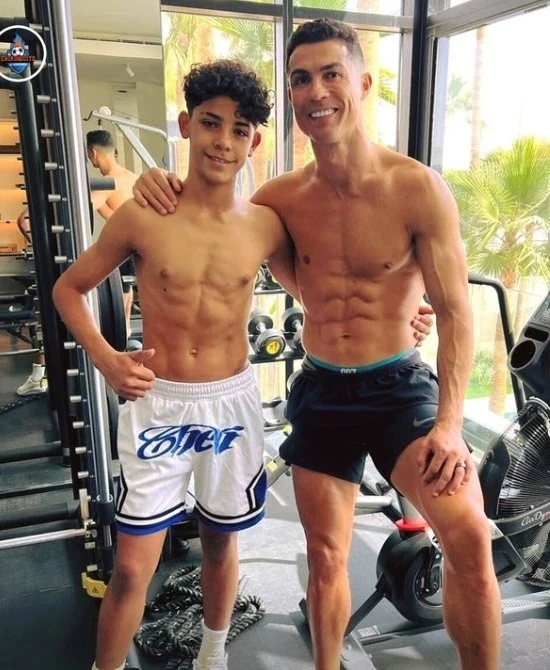 hau-due-cua-ronaldo-1.jpg