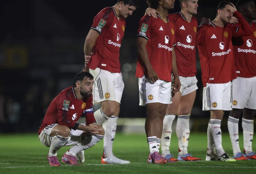 Man United thua nhục