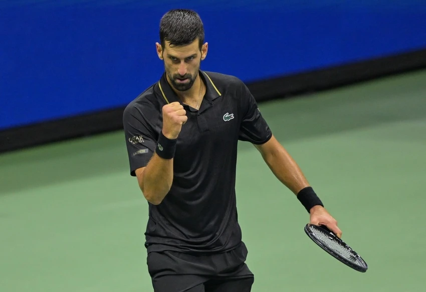 Djokovic đấu khẩu với khán giả Mỹ