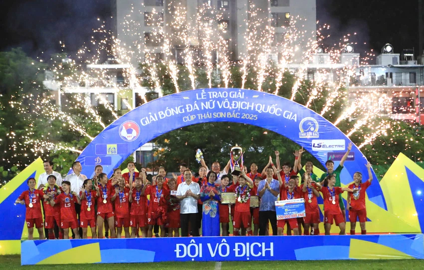 vi-the-so-1-cua-bong-da-nu-viet-nam-3.jpg