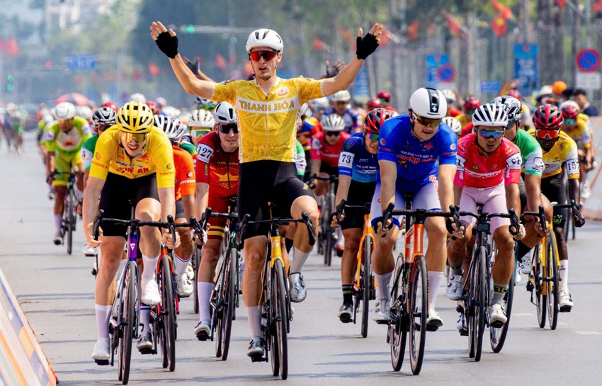 popov-anton.jpg