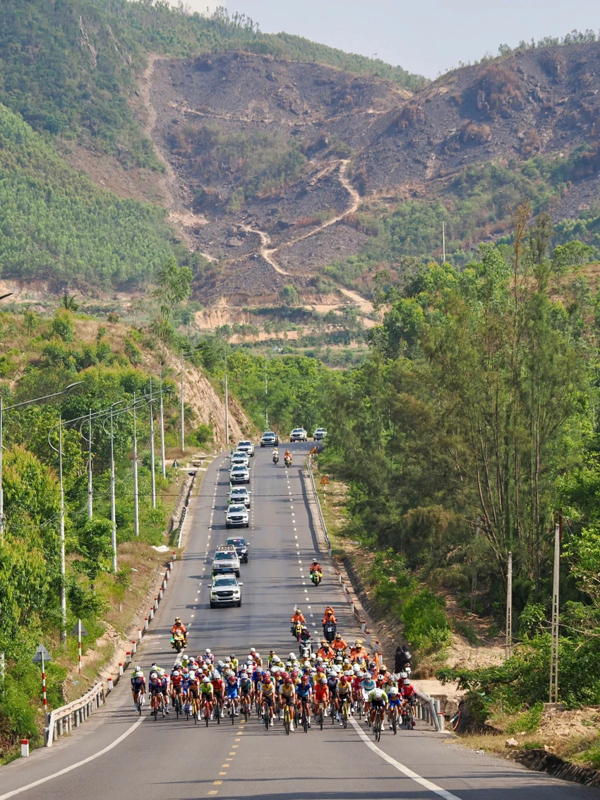 dai-chien-ao-xanh-6.jpg