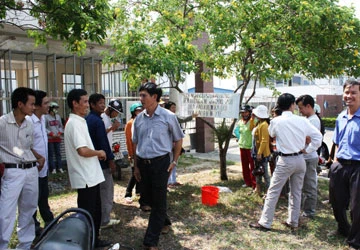 Rắc rối chuyện đòi lương, bảo hiểm ảnh 1 Rắc rối chuyện đòi lương, bảo hiểm ảnh 1